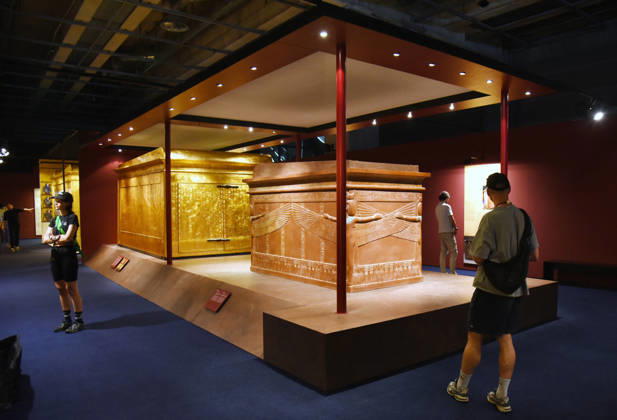 Toutankhamon Reconstruction Spectacular At Porte du Versailles - Paris Toutankhamon, Reconstition spectacular his tomb and his treasures of Pharaon at Porte du Versailles in Paris, France on July 2, 2026. Photo by Alain Apaydin ABACAPRESS.COM Paris Ile-de-France France  Copyright: xApaydinxAlain ABACAx
