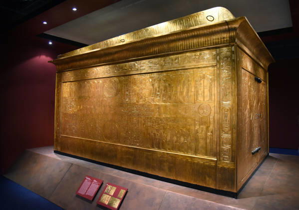 Toutankhamon Reconstruction Spectacular At Porte du Versailles - Paris Toutankhamon, Reconstition spectacular his tomb and his treasures of Pharaon at Porte du Versailles in Paris, France on July 2, 2026. Photo by Alain Apaydin ABACAPRESS.COM Paris Ile-de-France France  Copyright: xApaydinxAlain ABACAx