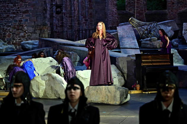 Bad Hersfelder Festspiele - Lysistrata . Schauspielerin Anne Lebinsky während der Fotoprobe zur Inszenierung Lysistrata im Rahmen der Bad Hersfelder Festspiele am 02.07.2026 in der Stiftsruine Bad Hersfeld. 20260702MWI132557