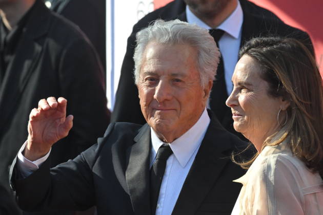 American actor Dustin Hoffman, left, and his wife Lisa arrive at the opening of the 60th Karlovy Vary International Film Festival, on June 3, 2026, in Karlovy Vary, Czech Republic. (CTKxPhoto SlavomirxKubes) CTKPhotoP2026070307037  CTKPhotoP2026070307037