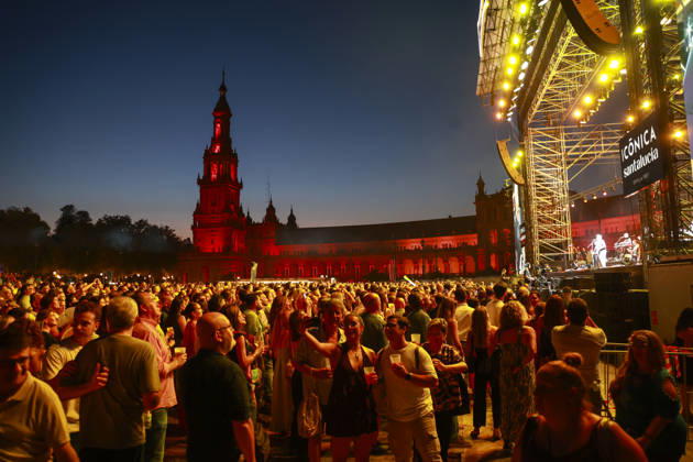Hombres G at the Icónica Santalucía Sevilla Fest Photos from Hombres G’s concert at the Icónica Santalucía Sevilla Fest in Plaza de Espana on June 3, 2026, in Seville, Andalusia, Spain The band Hombres G at the Icónica Santalucía Sevilla Fest as part of their ‘Los Mejores Anos de Nuestra Vida 2026’ tour July 3, 2026 Rocí, Seville, Andalusia, Seville, Andalusia, Spain Copyright: xRocioxRuzx 7641336