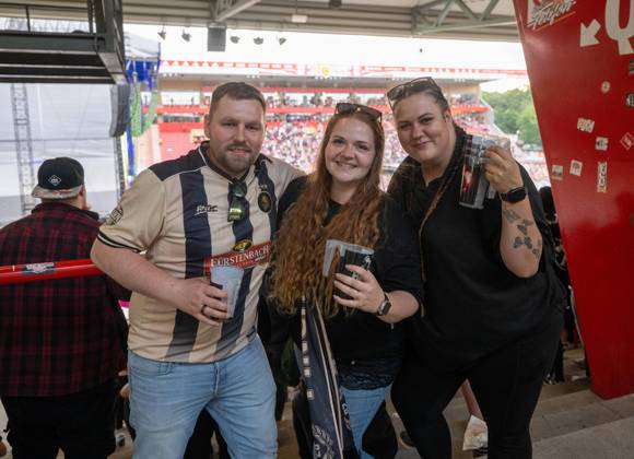 Fußballkultur, Saison 2026 2027, Das Konzert, Rapper Finch im Stadion An der Alten Försterei, Finchis Heimspiel, im Bild: Fans im Stadion, 03.07. 2026, Copyright: xMatthiasxKochx