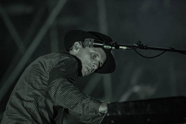 These New Puritans live at arti vive festival in Soliera, Italy - 03 July 2026 Jack Barnett of These New Puritans performs on stage during the presentation of their latest and acclaimed studio album, Crooked Wing at Piazza Lusvardi. Twins Jack and George Barnett, the founding nucleus of the British avant-garde band These New Puritans, took to the stage in Piazza Lusvardi in Soliera (MO) as one of the most anticipated headliners of the nineteenth edition of Arti Vive Festival. The cult band from Essex treated the audience to a powerful and captivating performance. Soliera Italy Copyright: xCarloxVerganix xSOPAxImagesx TNP26(15)