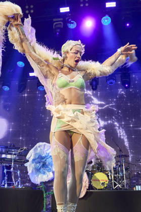 Rita Ora live bei der Eröffnung vom Sommerfestival 2026 in der Autostadt. Wolfsburg, 03.07.2026