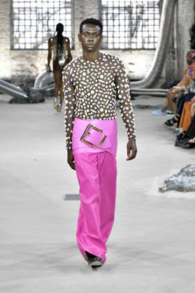 Model bei der Marina Hoermanseder Fashion Show auf der Berlin Fashion Week S S 2027 im Haus der Visionäre. Berlin, 03.07.2026