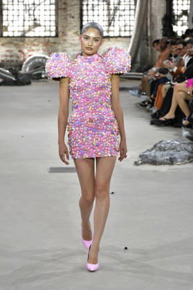 Model bei der Marina Hoermanseder Fashion Show auf der Berlin Fashion Week S S 2027 im Haus der Visionäre. Berlin, 03.07.2026