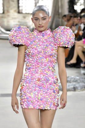 Model bei der Marina Hoermanseder Fashion Show auf der Berlin Fashion Week S S 2027 im Haus der Visionäre. Berlin, 03.07.2026