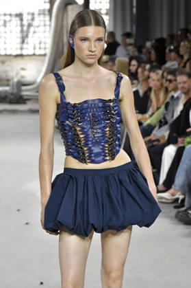 Model bei der Marina Hoermanseder Fashion Show auf der Berlin Fashion Week S S 2027 im Haus der Visionäre. Berlin, 03.07.2026