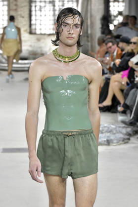 Model bei der Marina Hoermanseder Fashion Show auf der Berlin Fashion Week S S 2027 im Haus der Visionäre. Berlin, 03.07.2026