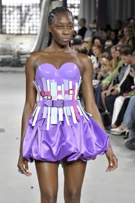 Model bei der Marina Hoermanseder Fashion Show auf der Berlin Fashion Week S S 2027 im Haus der Visionäre. Berlin, 03.07.2026