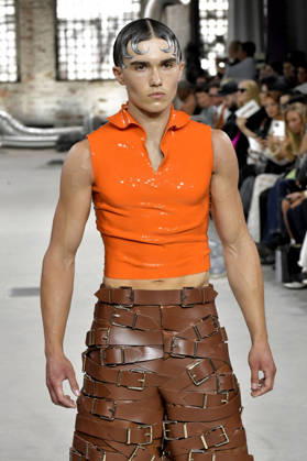 Model bei der Marina Hoermanseder Fashion Show auf der Berlin Fashion Week S S 2027 im Haus der Visionäre. Berlin, 03.07.2026