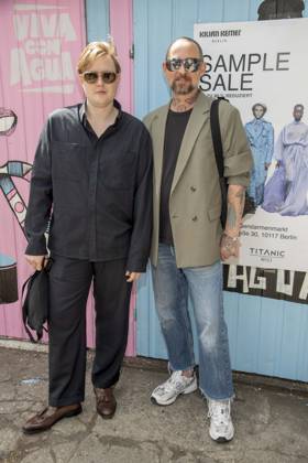 Mode, Berlin Fashion Week, Gäste der Kilian Kerner Modenschau ABB KERNER- Danny Reinke und Marcel Ostertag zu Gast bei der Kilan Kerner SPRING SUMMER 2027 auf der Fashion Week in der Skaterhalle in Berlin am 03.07.2026 Berlin Deutschland