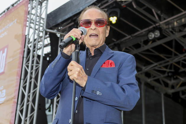 ABB SCHLAGERMOVE- Michael Holm Buehne show singen zu Gast beim Das Schlagermove in Concert Open Air auf dem Heiligengeistfeld in Hamburg am 03.07.2025 Hamburg Deutschland