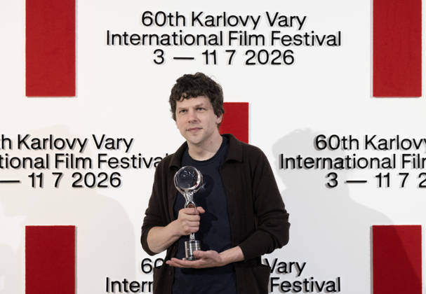 The 60th Karlovy Vary International Film Festival continued on its second day, in Karlovy Vary, Czech Republic, on July 4, 2026. American actor Jesse Eisenberg accepted the Festival President s Award and introduced the film The Double . (CTKxPhoto KaterinaxSulova) CTKPhotoP2026070403198  CTKPhotoP2026070403198