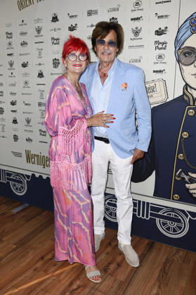 Jörg Draeger mit Ehefrau Petra Draeger beim Get Together vor der Sonderfahrt von Julian F.M. Stoeckel mit der Harzer Schmalspurbahn im Hasselröder Burghotel. Wernigerode, 25.06.2026