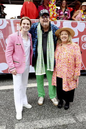 Vincent Gross, Andreas Ellermann und Kathy Kelly beim 28. Schlagermove 2026 auf dem Heiligengeistfeld. Hamburg, 04.07.2026