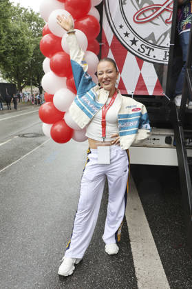Joelina Drews beim 28. Schlagermove 2026 auf dem Heiligengeistfeld. Hamburg, 04.07.2026