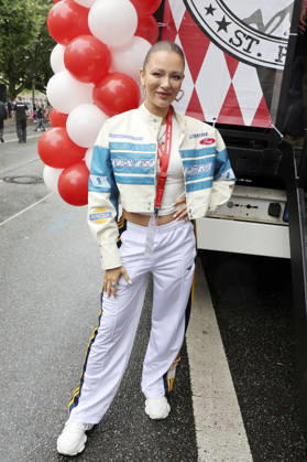 Joelina Drews beim 28. Schlagermove 2026 auf dem Heiligengeistfeld. Hamburg, 04.07.2026