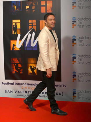 July 4, 2026, San Valentino Torio, Salerno, Italy: Actor and musician Ed Westwick attends at the 2026 Outdoor Film Festival. San Valentino Torio Italy - ZUMAs197 20260704_aaa_s197_450 Copyright: xAntoninoxD™Espositox