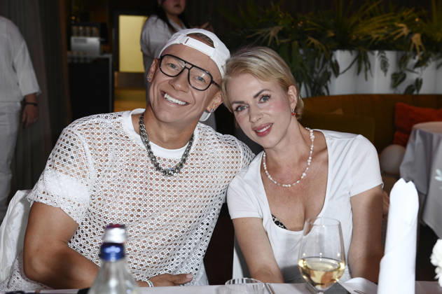Gerlinde Jänicke mit Gast beim Diner en Blanc mit Bootsfahrt zum NYX Hotel Berlin Köpenick. Berlin, 04.07.2026