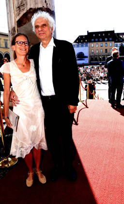 Lila Schulz Politikwissenschaftlerin Udo Wachtveitl Schauspieler Muenchen 04.07.2026 Max Joseph Platz Bayerische Staatsoper OPER FUER ALLE Die Wallkuere -Richard Wagner Foto Muenchen
