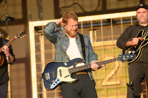 Mumford & Sons headline BST Hyde Park, London, UK - Sat 4 Jul 2026 Bassist Ted Dwane of English folk rock band Mumford & Sons headlines on the Great Oak Stage at BST Hyde Park Festival in Hyde Park in London, England, UK on Saturday 4 July 2026., Credit:Justin Ng Avalon UK, England, London, Hyde Park  Copyright: xJustinxNgx xAvalonx 1114487139