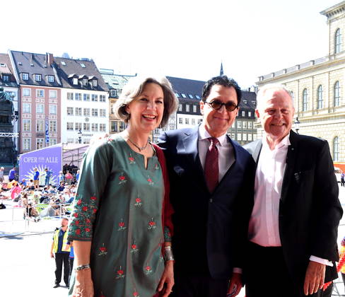 Christina Kalb Serge Dorny Staatsintendant Dr Georg Heubisch MdL a.D. Muenchen 04.07.2026 Max Joseph Platz Bayerische Staatsoper OPER FUER ALLE Die Wallkuere -Richard Wagner Foto Muenchen