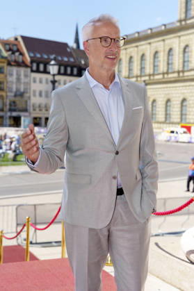Bernd Döpke bei der Ankunft zum Event Oper für alle 2026 im Rahmen der Münchner Opernfestspiele mit der Live-Opernübertragung von Richard Wagners Die Walküre im Nationaltheater. München, 04.07.2026