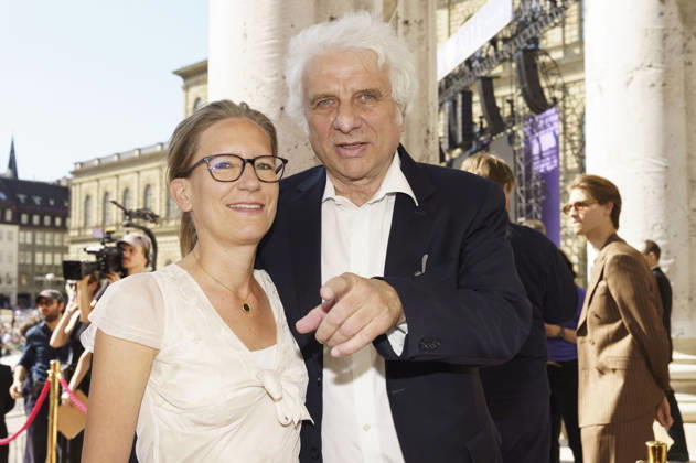 Katharina Koch und Udo Wachtveitl bei der Ankunft zum Event Oper für alle 2026 im Rahmen der Münchner Opernfestspiele mit der Live-Opernübertragung von Richard Wagners Die Walküre im Nationaltheater. München, 04.07.2026