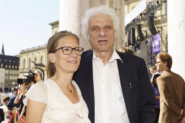 Katharina Koch und Udo Wachtveitl bei der Ankunft zum Event Oper für alle 2026 im Rahmen der Münchner Opernfestspiele mit der Live-Opernübertragung von Richard Wagners Die Walküre im Nationaltheater. München, 04.07.2026