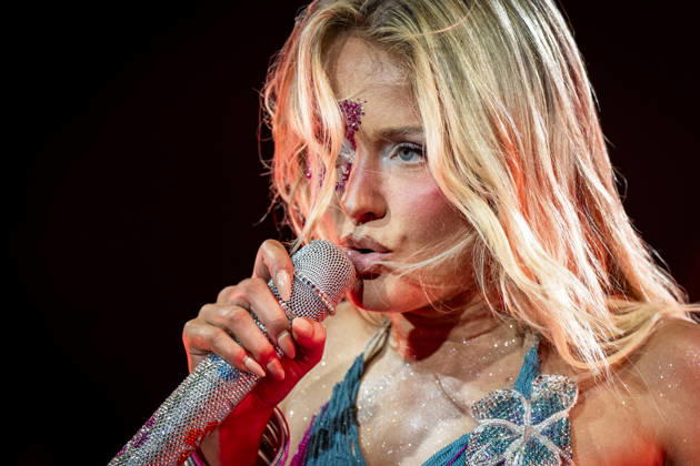 Roskilde Festival The Swedish singer Zara Larsson on the Orange Stage at Roskilde Festival, Denmark, Saturday, July 4, 2026. (Photo: Sebastian Elias Uth Ritzau Scanpix) , Denmark Copyright: SebastianxEliasxUthx spdk20260705-001158-L