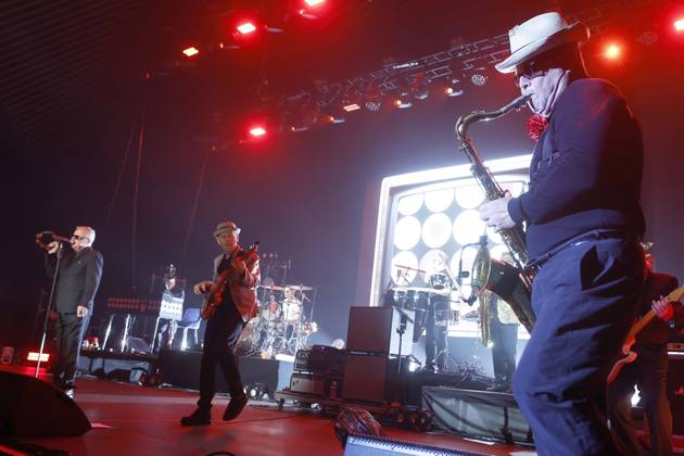 05.07.2026, MADNESS, im konzert live im Tempodrom in Berlin, Musik, Graham Suggs McPherson, Sänger, Lee Thompson, Saxophon, Berlin Deutschland, Germany