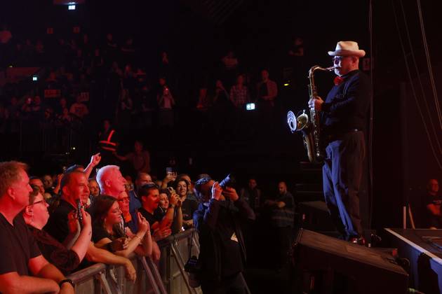 05.07.2026, MADNESS, im konzert live im Tempodrom in Berlin, Musik, Lee Thompson, Saxophon, Berlin Deutschland, Germany