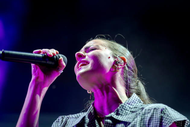 Lucía De la Puerta Performs at MADO 2026 Singer Lucía De la Puerta performs on stage at Plaza de las Reinas during MADO 2026 Madrid Pride on July 5, 2026, in Madrid, Spain. Lucía De la Puerta is an influencer, actress, singer, and medical school graduate. She describes herself as a mecatriz, went viral on TikTok, and has appeared in Netflix projects. She is an urban pop artist and a major advocate for LGBTQI+ visibility on social media. Diego Radamé Madrid, Spain Madrid, Spain Spain Copyright: xDiegoxRadamà sx 7647932