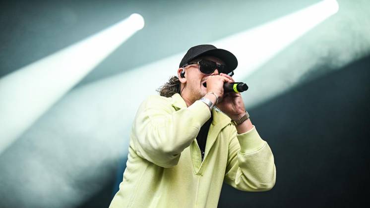 Bochum Total am Sonntag, 5. Juli ** NUR FÜR REDAKTIONELLE ZWECKE ** EDITORIAL USE ONLY **<p>Yung Saint Paul spielt auf der Eins Live Bühne bei Bochum Total am Sonntag, 5. Juli 2026. . Bochum Copyright: SvenjaxHanusch