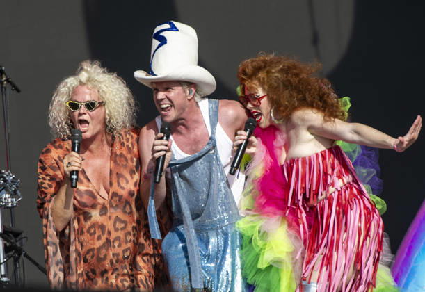 Scissor Sisters at BST Festival 05 July 2026 Scissor Sisters perform at American Express presents BST Hyde Park Festival in London on 5th July 2026. Guest appearance from Mel C. Jason Jake Shears Sellards lead vocals, Scott Babydaddy Hoffman bass guitar, Derek Del Marquis Gruen lead guitar., Credit:Zoran Veselinovic B4859 Avalon UK, London, Hyde Park  Copyright: xZoranxVeselinovicx xB4859x xAvalonx 1114743308