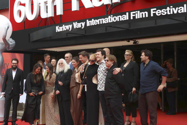 Robert Richardson mit Team bei der Verleihung des Crystal Globe Award an Robert Richardson und Screening von Robert Richardson: The White Devil auf dem 60. Internationalen Filmfestival Karlovy Vary 2026 im Festival Hotel Thermal. Karlsbad, 05.07.2026