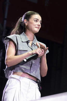 MADO 2026 Festival - Lucia de la Puerta The singer Lucia de la Puerta performs during the MADO 2026 Festival, in the Plaza de las Reinas in Madrid. Madrid Spain Copyright: xAtilanoxGarciax xSOPAxImagesx photo01480