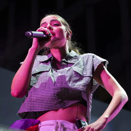 MADO 2026 Festival - Lucia de la Puerta The singer Lucia de la Puerta performs during the MADO 2026 Festival, in the Plaza de las Reinas in Madrid. Madrid Spain Copyright: xAtilanoxGarciax xSOPAxImagesx photo01501