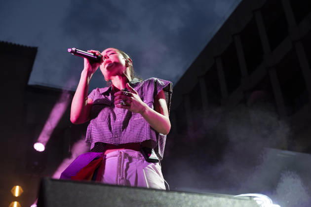 MADO 2026 Festival - Lucia de la Puerta The singer Lucia de la Puerta performs during the MADO 2026 Festival, in the Plaza de las Reinas in Madrid. Madrid Spain Copyright: xAtilanoxGarciax xSOPAxImagesx photo01502