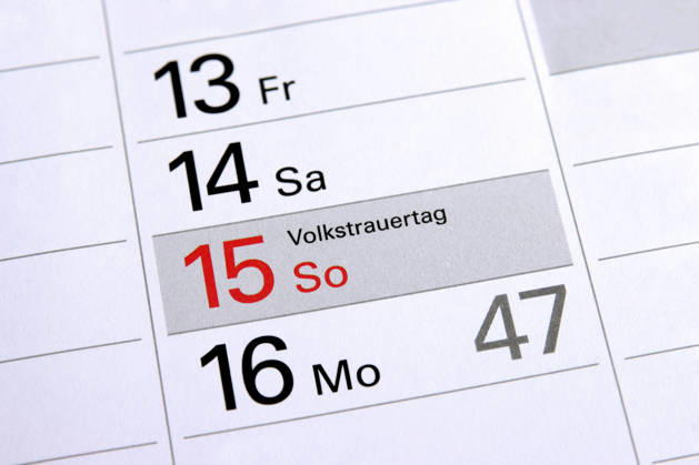 Kalenderblatt mit dem 15. November, Volkstrauertag calendar sheet for November 15, Volkstrauertag BLWS749603