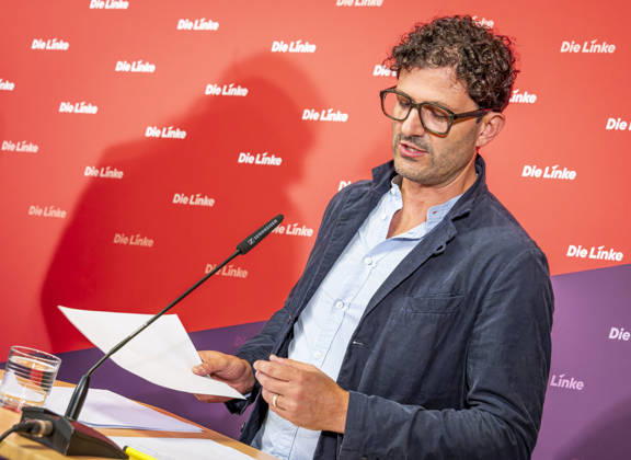 Luigi Pantisano EUR, Deutschland, Berlin, 06.07.2026: Pressekonferenz von Luigi Pantisano Vorsitzender der Partei Die Linke im Karl-Liebknecht-Haus zu aktuellen Themen.