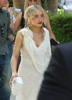 Sabrina Carpenter at the DIOR Fall Winter 2026–2027 Haute Couture fashion show during Paris Fashion Week (PFW) at the Rodin Museum in Paris, France, on July 6, 2026. Denis Guignebourg, Bestimage. Dior fashion show as part of Paris Haute Couture Fall Winter 2026 held at the Rodin Museum on July 6, 2026, in Paris, France. Paris, France  Copyright: xDenisxGuignebourgx xBestimagexDenisxGuignebourgx xBestimagex