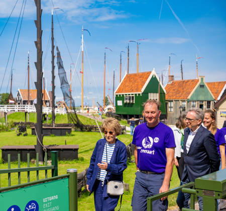 06-07-2026 Enkhuizen Princess Margriet visited the Zuiderzeevaart sailing camp of the Foundation for Children s Oncological Holiday Camps (SKOV) in Enkhuizen. Â  Copyright: xPPEx