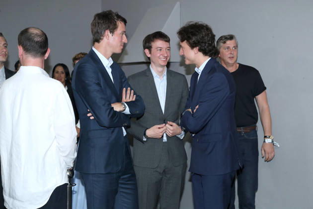 Alexandre Arnault, Frédéric Arnault, and Jean Arnault backstage following the Christian Dior Fashion Show, Fall Winter 2026–2027 Haute Couture Collection, as part of Paris Fashion Week, France, on July 6, 2026 Bertrand Rindoff Bestimage Christian Dior Haute Couture Fall Winter 2026–2027 show as part of Paris Fashion Week on July 6, 2026, in Paris, France Paris France Copyright: xBERTRANDxRINDOFFxPETROFFx xBESTIMAGExBERTRANDxRINDOFFxPETROFFx xBESTIMAGEx