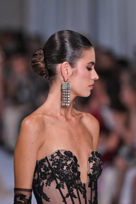 PFW - Tamara Ralph Runway in Paris FA A model walks the runway the Autumn-Winter 2027 2028 couture collection by Tamara Ralph during the Paris Fashion Week, on July 6, 2026. Photo by Firas Abdullah ABACAPRESS.COM Paris Ile-de-France France  Copyright: xAbdullahxFiras ABACAx