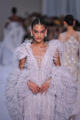 PFW - Tamara Ralph Runway in Paris FA A model walks the runway the Autumn-Winter 2027 2028 couture collection by Tamara Ralph during the Paris Fashion Week, on July 6, 2026. Photo by Firas Abdullah ABACAPRESS.COM Paris Ile-de-France France  Copyright: xAbdullahxFiras ABACAx