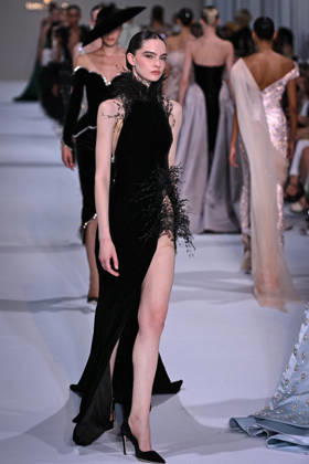 PFW - Tamara Ralph Runway in Paris FA A model walks the runway the Autumn-Winter 2027 2028 couture collection by Tamara Ralph during the Paris Fashion Week, on July 6, 2026. Photo by Firas Abdullah ABACAPRESS.COM Paris Ile-de-France France  Copyright: xAbdullahxFiras ABACAx