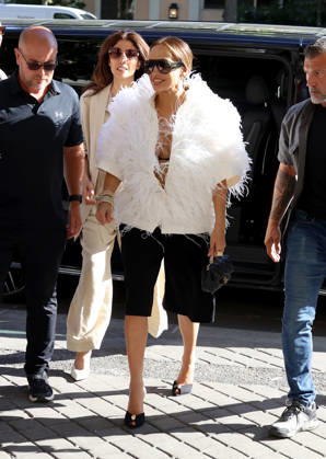 jennifer Lopez in Paris Jennifer Lopez in Paris during the Fashion Week . France , Paris on july 6 , 2026  Copyright: xDidierxFereyx