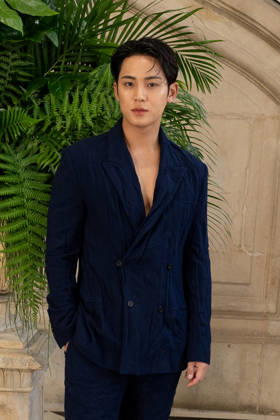 PFW - Christian Dior Photocall Kim Min-Gyu attending the Christian Dior Haute Couture Fall Winter 2026 2027 show as part of Paris Fashion Week in Paris, France on July 06, 2025. Photo by Laurent Zabulon ABACAPRESS.COM  Copyright: xZabulonxLaurent ABACAx